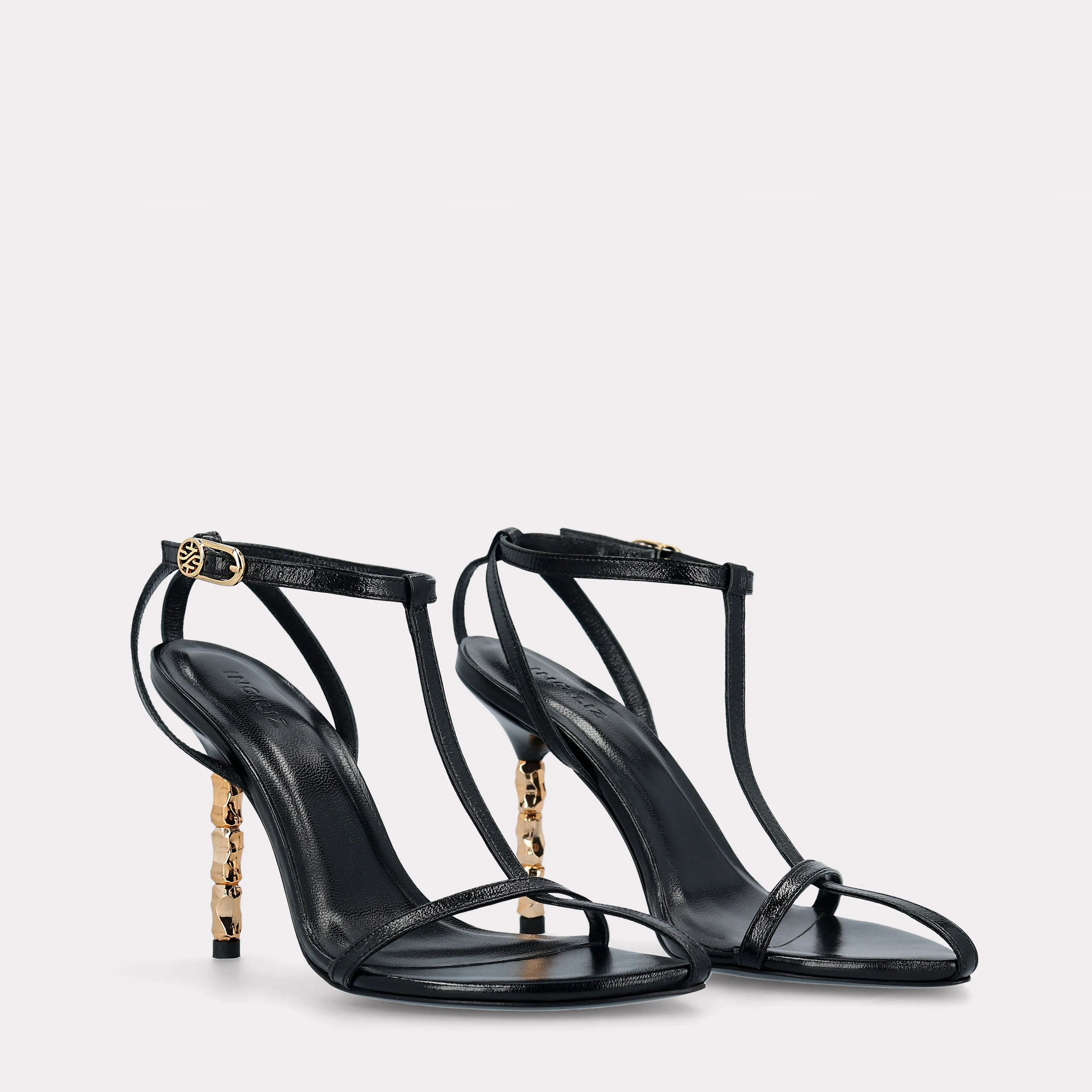 ADA 13 BLACK LEATHER SANDALS