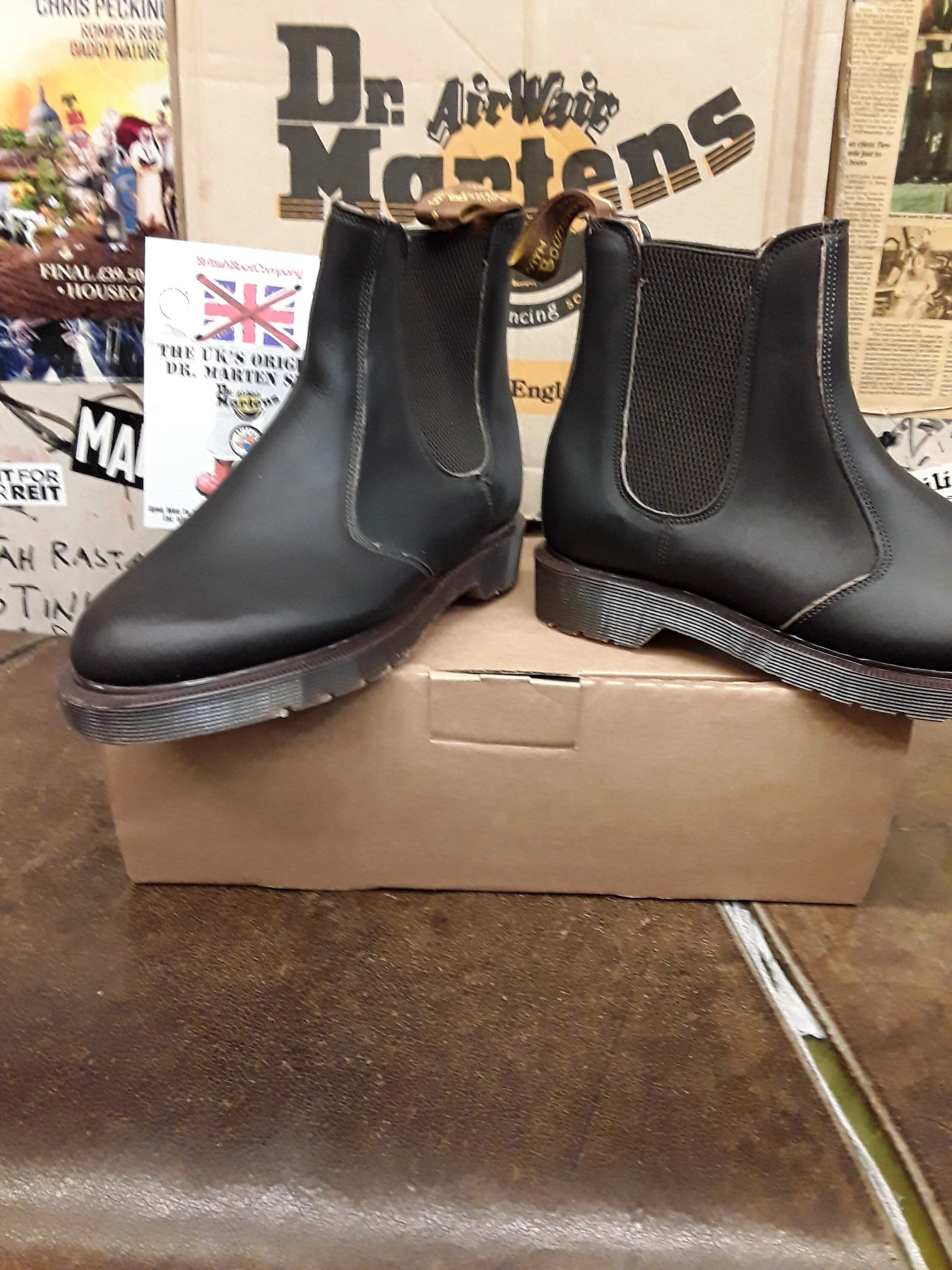 Dr Martens 2976 Made in England Chelsea Boot Brown Size 4