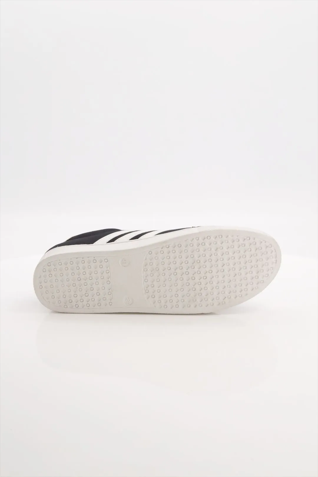 Men Asiwen Black Slip Fit Sneakers
