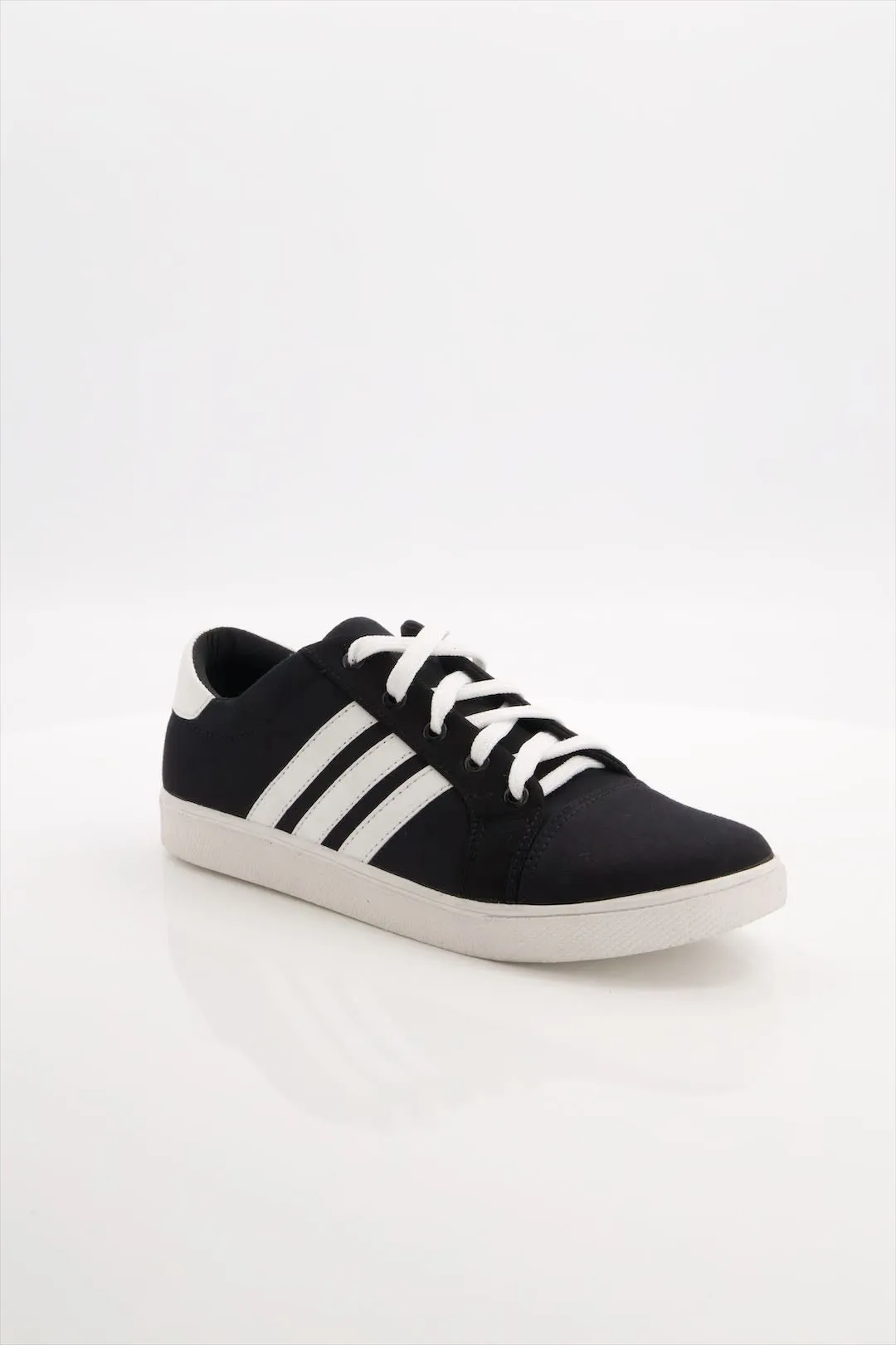 Men Asiwen Black Slip Fit Sneakers