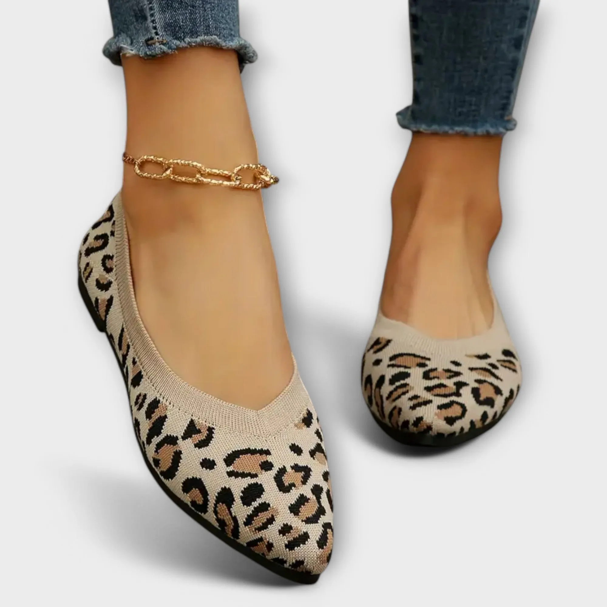 Pointed Flats with Leopard Print Design