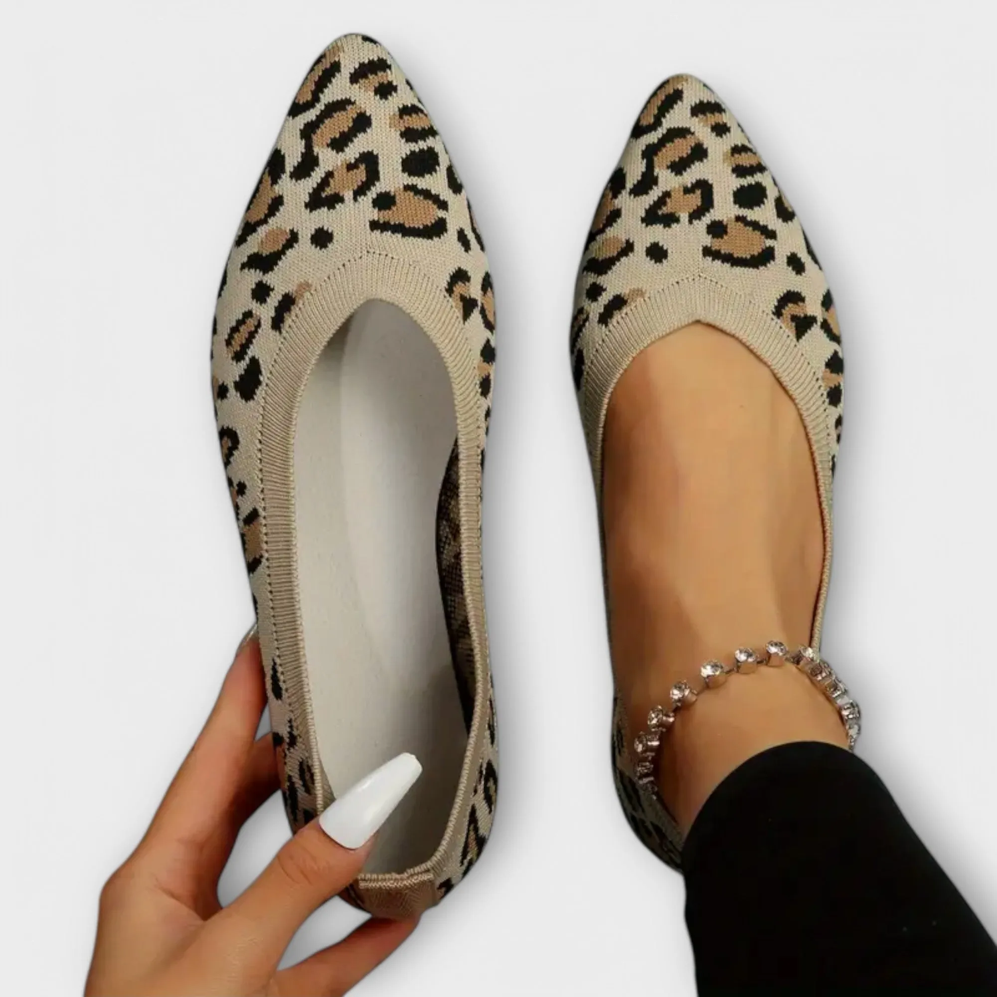 Pointed Flats with Leopard Print Design